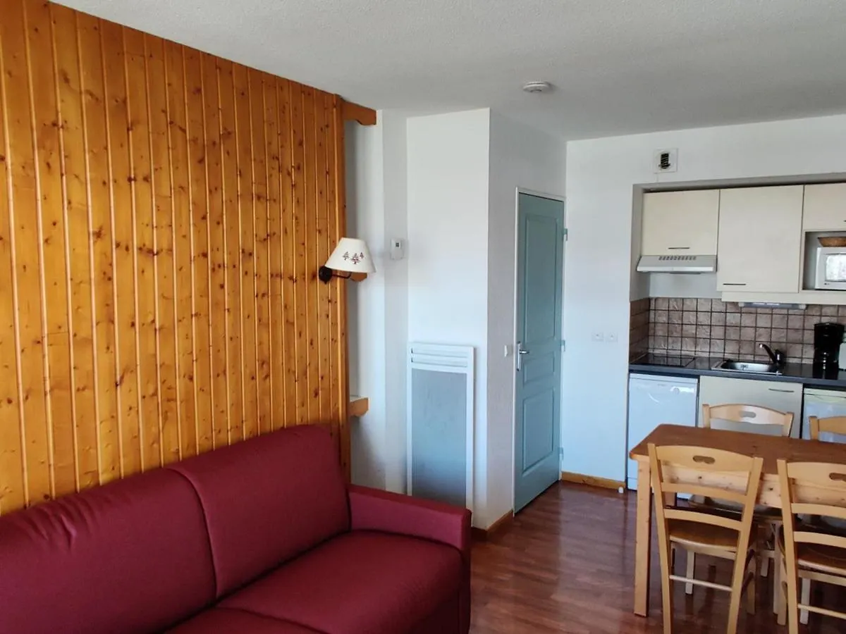 Charmant 2 Pieces 4 Personnes Au Rez-De-Chaussee Avec Balcon - Residence Le Hameau Du Puy - Fr-1-504-572 SuperDevoluy Apartment