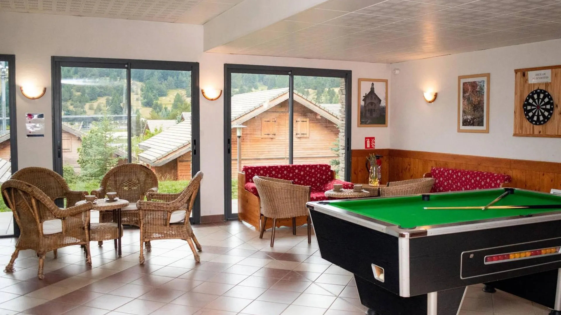 Charmant 2 Pieces 4 Personnes Au Rez-De-Chaussee Avec Balcon - Residence Le Hameau Du Puy - Fr-1-504-572 SuperDevoluy